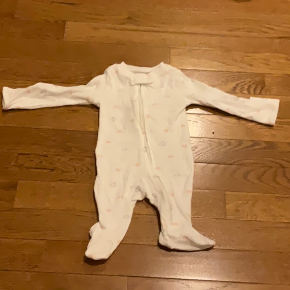 NEW Carter’s fottie